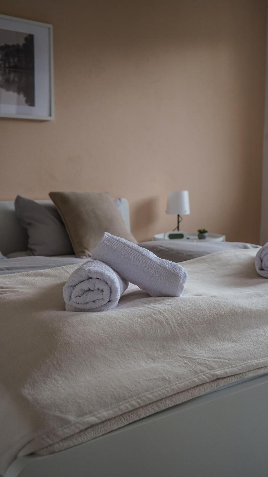 Exklusives Ferien-Appartement Mit Pool- Und Saunazugang Fuer Bis Zu 4 Personen Schönwalde Esterno foto